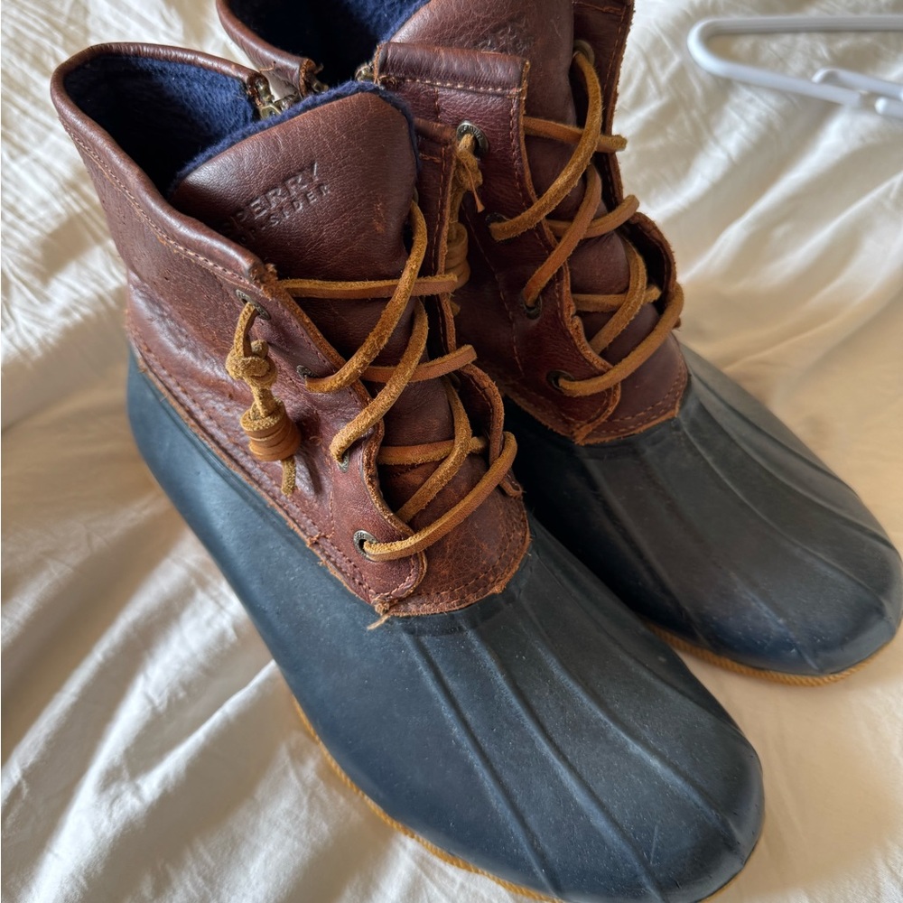 Sperry Brown and Black Fleece Lined Rain Boots